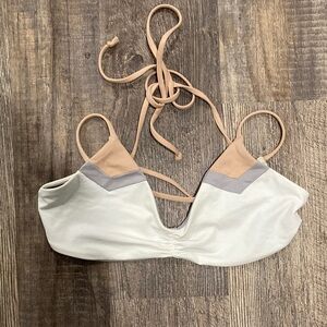 l*space White Bikini Top with Tan and Light Gray Accents